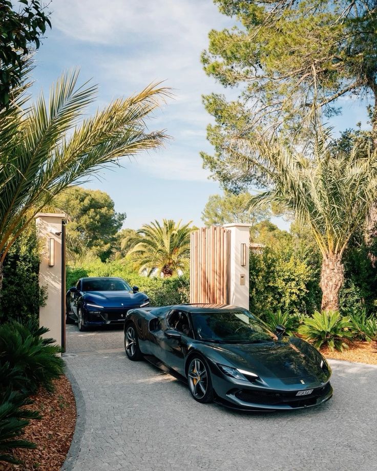 Ferrari villa arrival